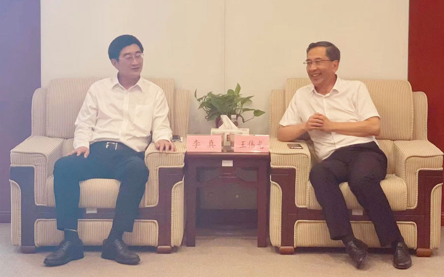 青島國(guó)投公司黨委書(shū)記、董事長(zhǎng)王偉光會(huì)見(jiàn)民生銀行青島分行黨委書(shū)記、行長(zhǎng)李真一行